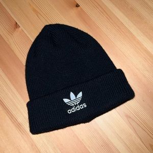 Adidas beanie